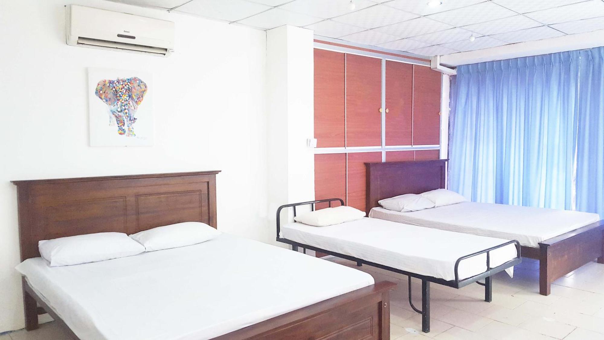 Hotel Beehive Colombo Esterno foto